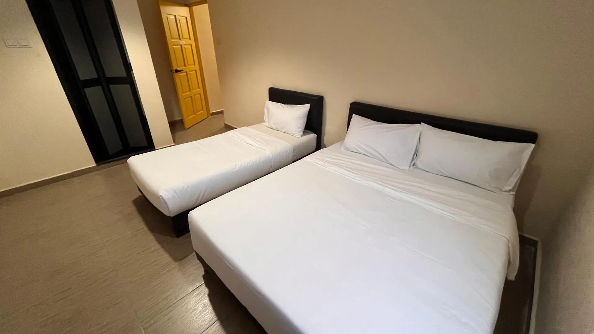 **  Hotel Tampoi Sojourn Johor Bahru Malesia